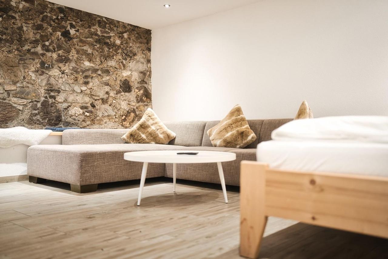 Berghotel Basur - Das Schihotel Am Arlberg Flirsch Luaran gambar