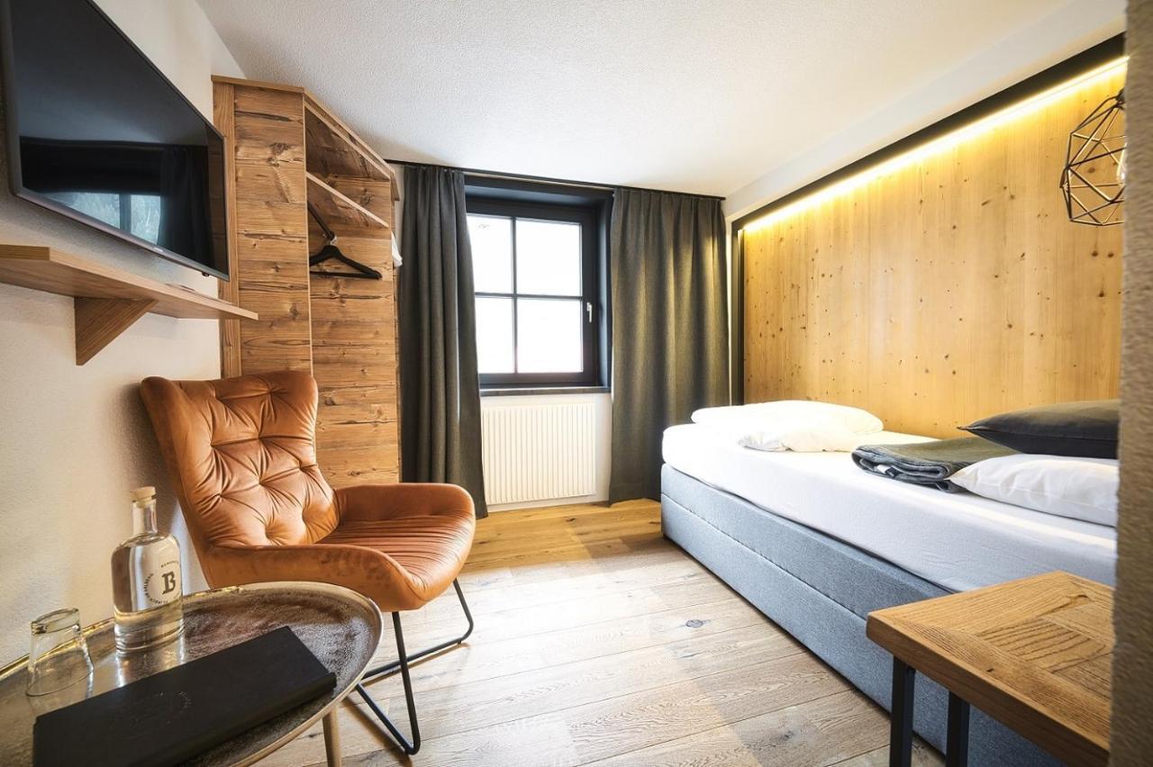 Berghotel Basur - Das Schihotel Am Arlberg Flirsch Luaran gambar