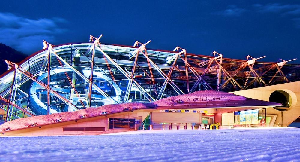 Berghotel Basur - Das Schihotel Am Arlberg Flirsch Luaran gambar