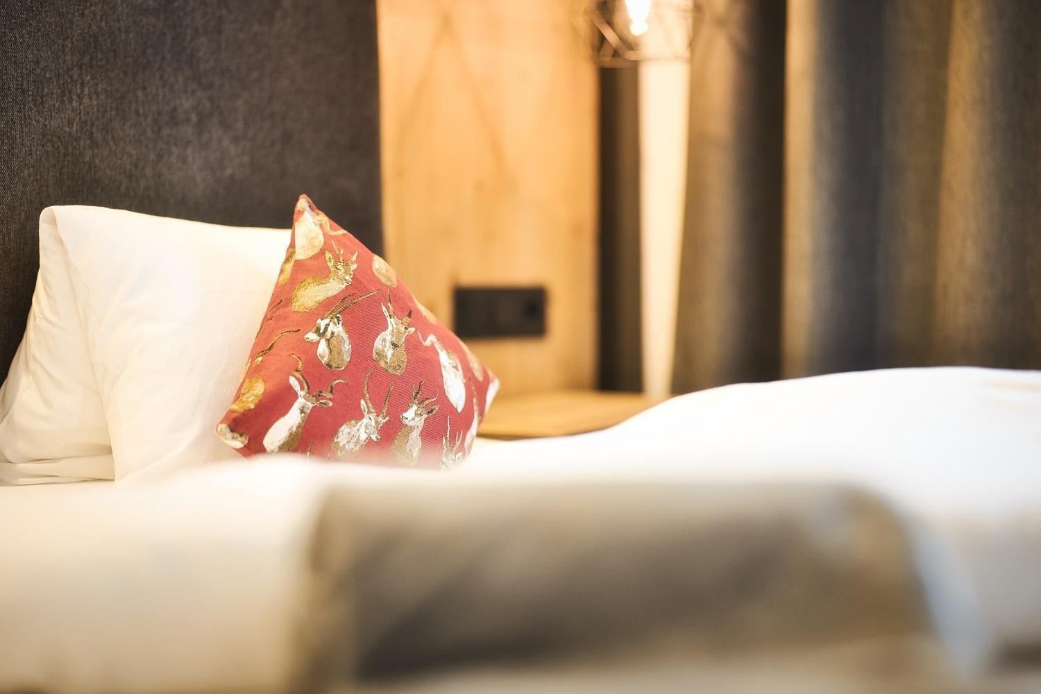 Berghotel Basur - Das Schihotel Am Arlberg Flirsch Luaran gambar