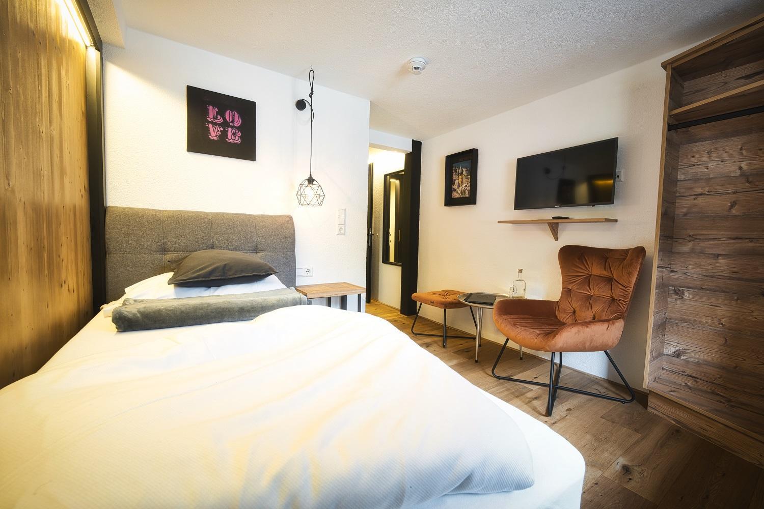 Berghotel Basur - Das Schihotel Am Arlberg Flirsch Luaran gambar