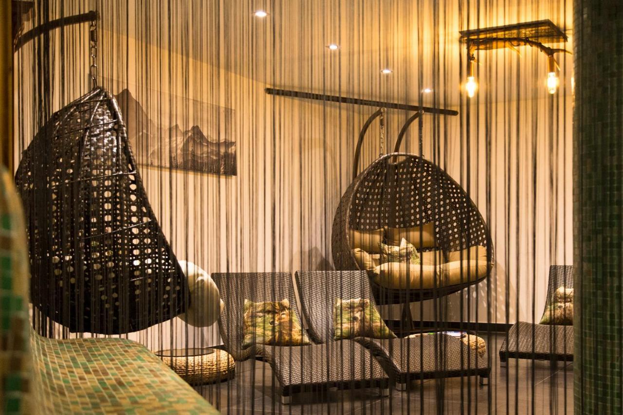 Berghotel Basur - Das Schihotel Am Arlberg Flirsch Luaran gambar